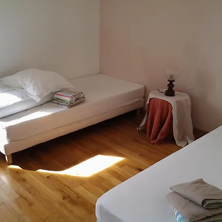 La Grange De Bagard Bed & Breakfast *